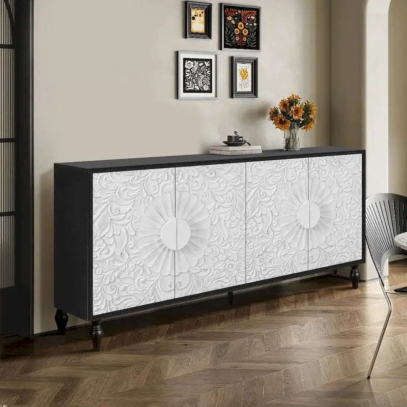 Porte sculptée à motif symétrique et cadre couleur bois pour meuble TV